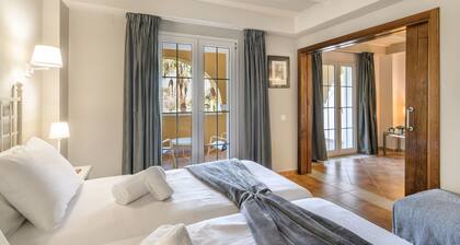 Retreat for 2 in Isla Canela