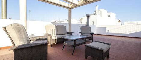 House | Terrace/patio