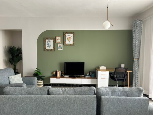 Amazing 1BR nestled in quiet leafy Nairobi!