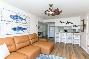 TV, offices - 116th Bayside, 3 BR, waterfront, sleeps 7 (Ocean City)