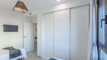 Apartment | 2 bedrooms, iron/ironing board