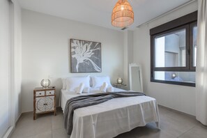 Apartament | 2 dormitoris i planxa i posts de planxar 