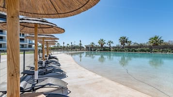 Appartement | Zwembad | Een buitenzwembad