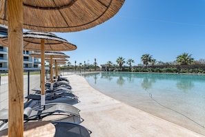 Apartment | Pool | Outdoor pool