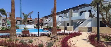 Huoneisto | Uima-allas | Ulkouima-allas