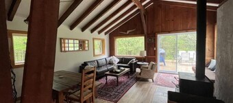 3-bedroom chalet in beautiful Hatley with WiFi