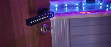Indoor spa tub