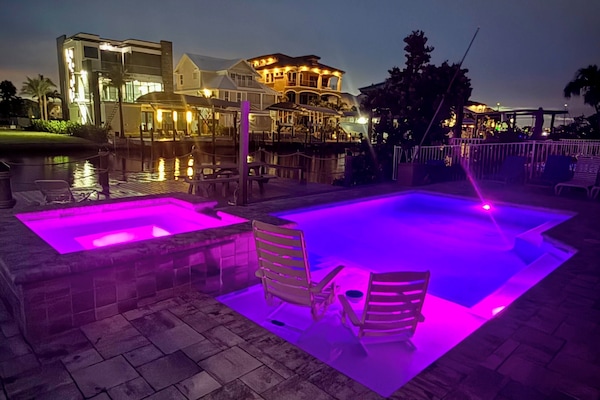 Piscina all'aperto, una piscina riscaldata