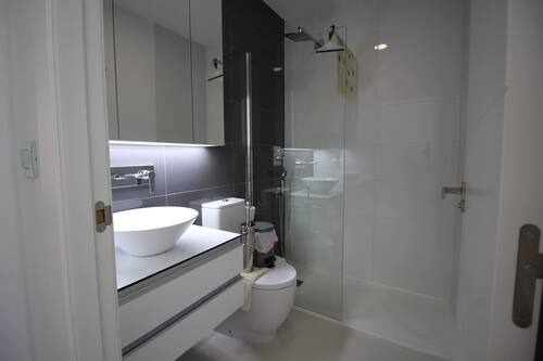 Apartment | Bathroom