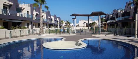 Appartamento | Piscina | Piscina all'aperto