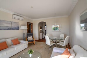 Apartment | Living room