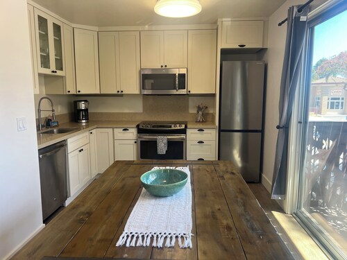 2 bedroom Pleasure Point Getaway