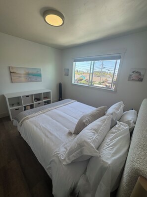 2 makuuhuonetta, Wi-Fi, vuodevaatteet