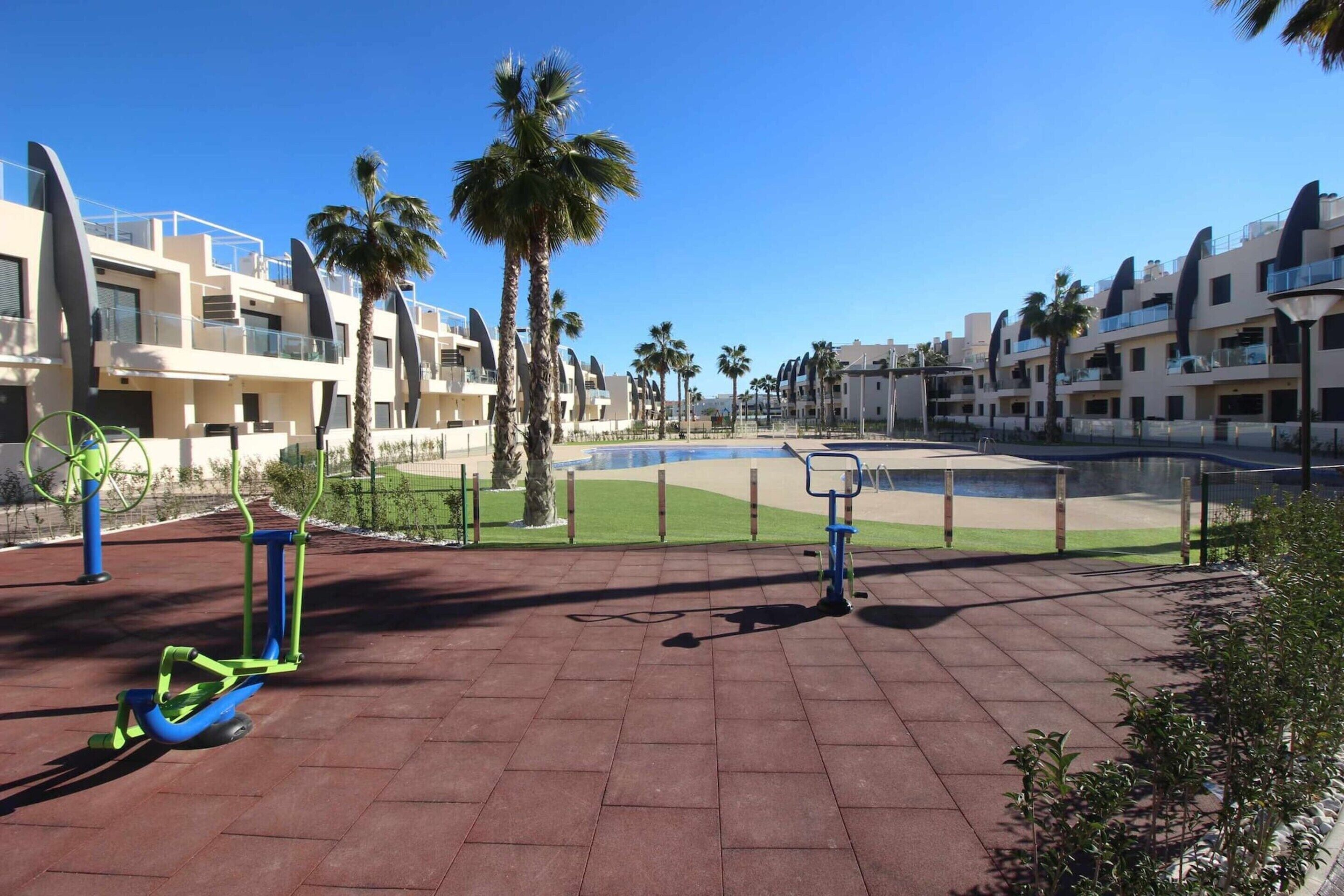 Apartment | Sports court