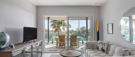 Apartment | Living room