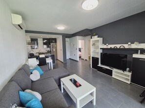 Apartment | Living area - Garden-view Flat in Punta Prima (Torrevieja)