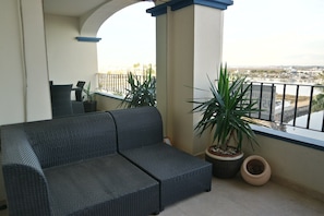 Apartment | Property grounds - Seaside Apartment in Punta del Moral (Ayamonte)