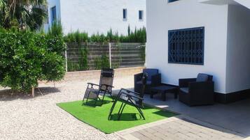 Apartment | Terrace/patio