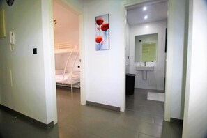 Apartment | Bathroom - Cozy Orihuela Stay for 5 (Orihuela)