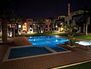 Apartment | Pool