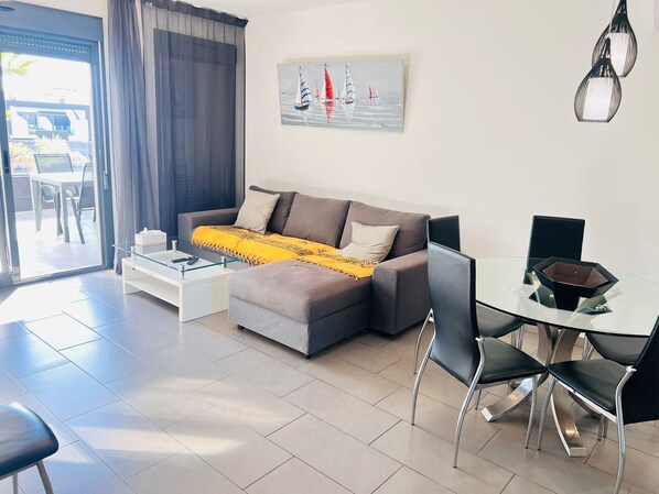 Apartment | Living room