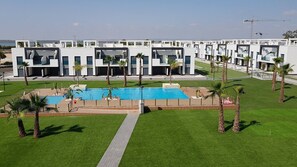 Apartment | Pool | Outdoor pool - Sunny Flat With Pool in El Raso (Guardamar del Segura)