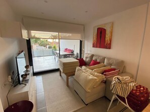 غرفة المعيشة