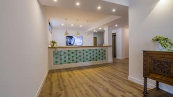 Apartment | Reception