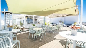 Apartment | Speisen im Freien