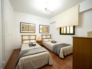 Appartement | 1 chambre, fer et planche à repasser