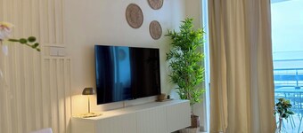 Cozy 2BR Beach Flat with Pool – Salt & Kozee