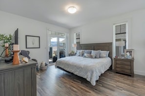 5 Schlafzimmer, Bügeleisen/Bügelbrett, kostenloses WLAN, Bettwäsche