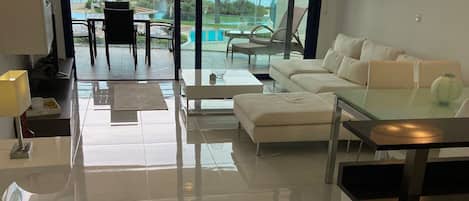 Apartment | Living room