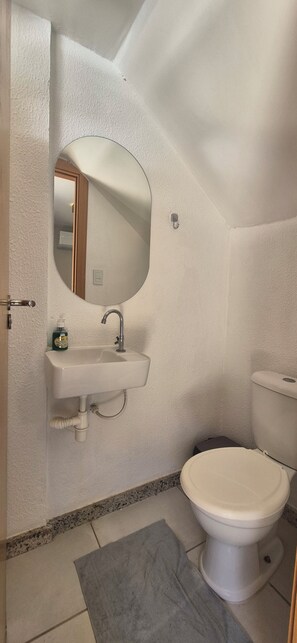 Towels, toilet paper