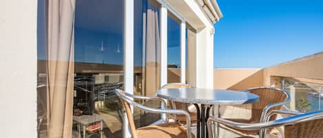 公寓 | 室外用餐