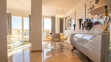 Apartment | Living room