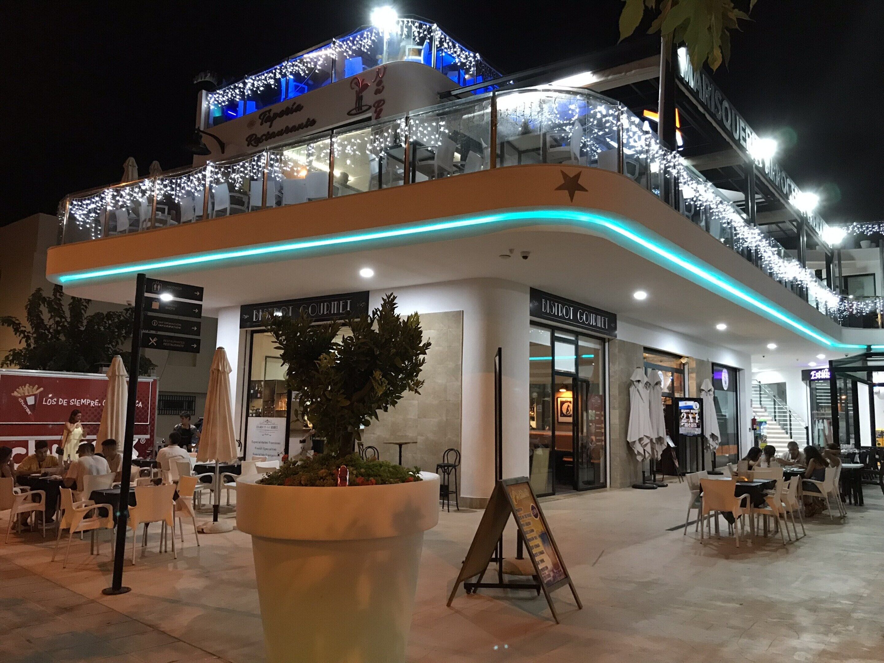 Apartment | Outdoor dining