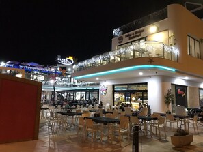 Outdoor dining - Apartment Near Higuericas Beach (Pilar de la Horadada)