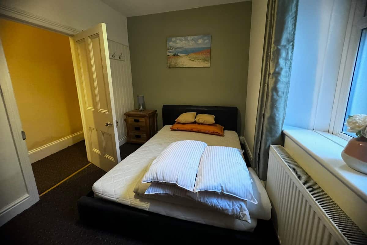 One Bedroom Apartment (2 Guest) | 2 bedrooms, desk, laptop workspace, iron/ironing board