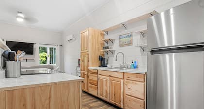 Charming Guest Home in Damascus - White Oak Lane