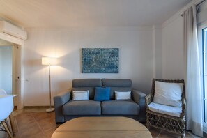 Apartment | Living room - Child-friendly Apartment in Punta del Moral (Ayamonte)