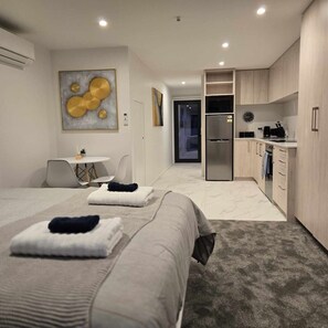 1 bedroom, iron/ironing board, free WiFi, bed sheets