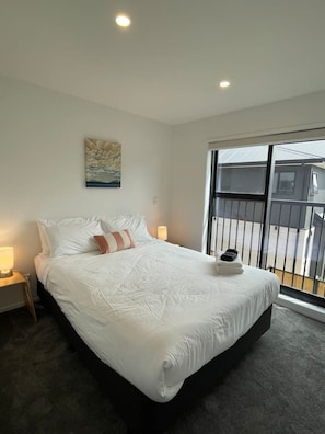 2 bedrooms, iron/ironing board, travel cot, WiFi