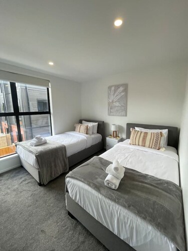 Quiet 2BR House on Te Kanawa Crescent