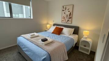 2 bedrooms, iron/ironing board, WiFi, bed sheets