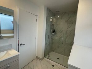 Hair dryer - 2 Bed 2 Bath Retreat (Christchurch)