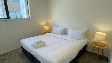 1 bedroom, desk, iron/ironing board, WiFi