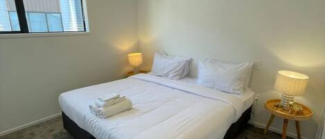 1 bedroom, desk, iron/ironing board, WiFi