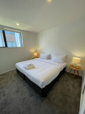 1 bedroom, desk, iron/ironing board, WiFi