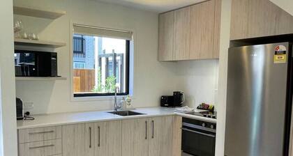 Beautiful Auckland 1 Bed 1 Bath